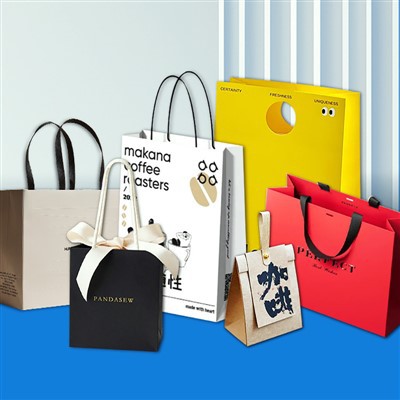 Fehér kartontáska logónyomtatás kozmetikai ruházat marhabőr táska